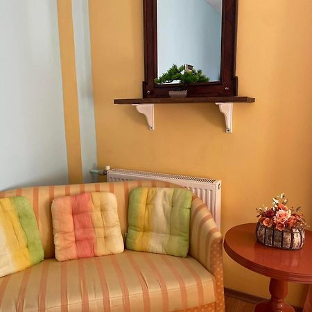 Petrevene Guest House Misha מראה חיצוני תמונה