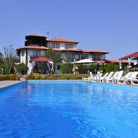 Petrevene Guest House Misha מראה חיצוני תמונה
