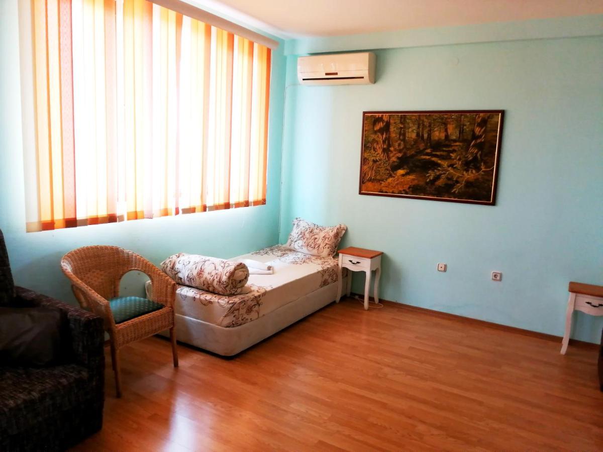 Petrevene Guest House Misha מראה חיצוני תמונה