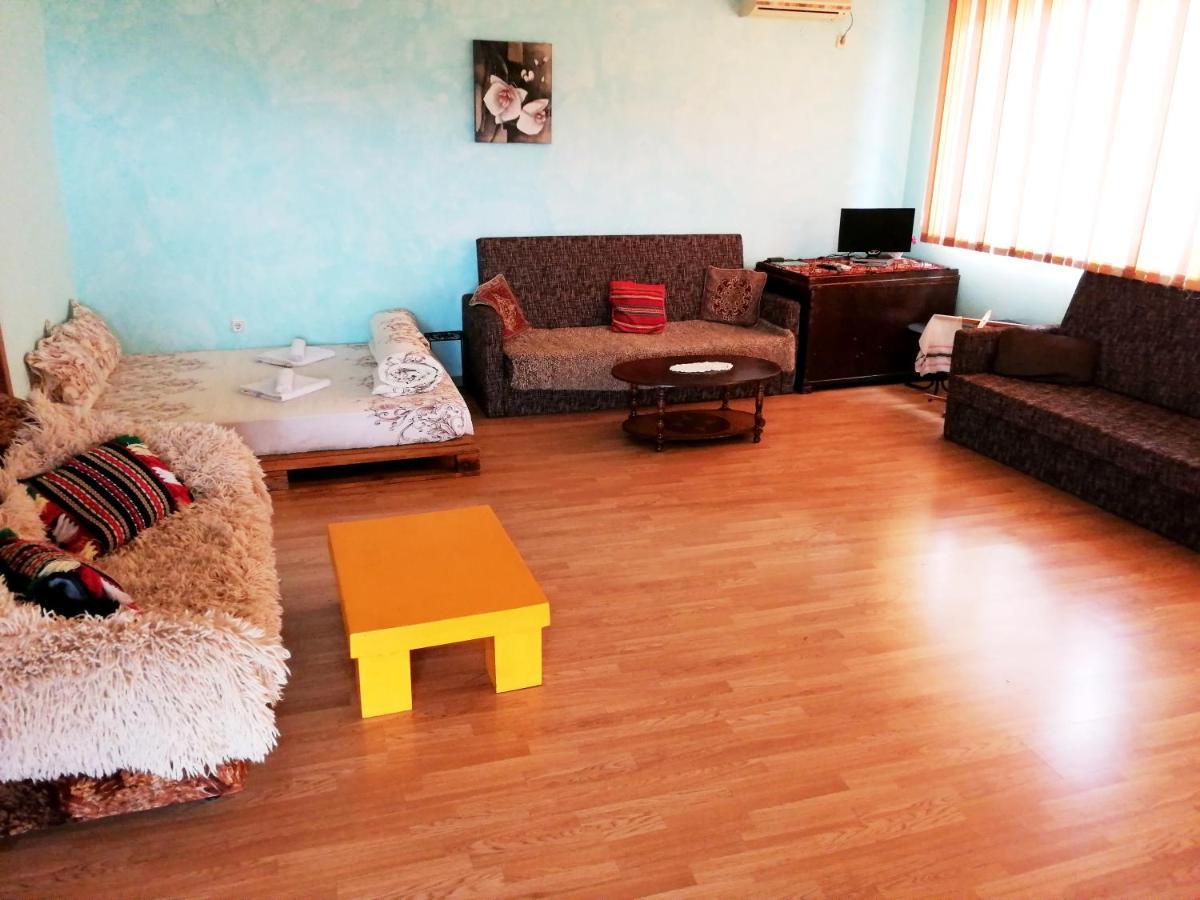 Petrevene Guest House Misha מראה חיצוני תמונה