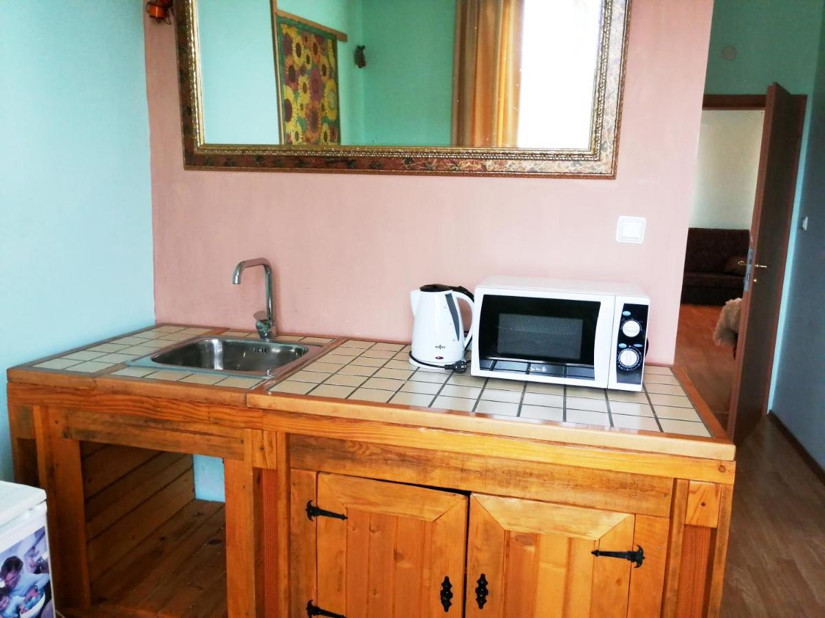 Petrevene Guest House Misha מראה חיצוני תמונה