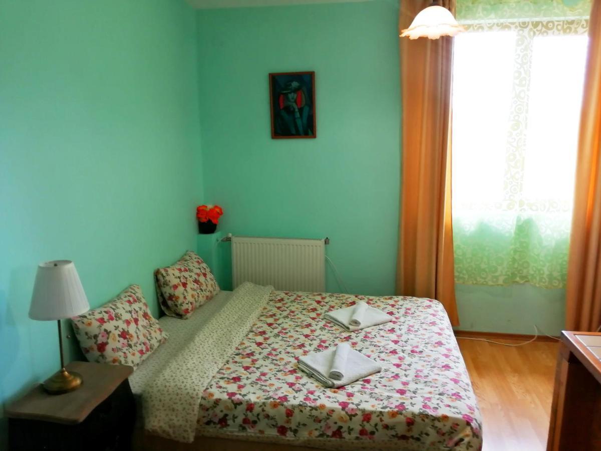 Petrevene Guest House Misha מראה חיצוני תמונה