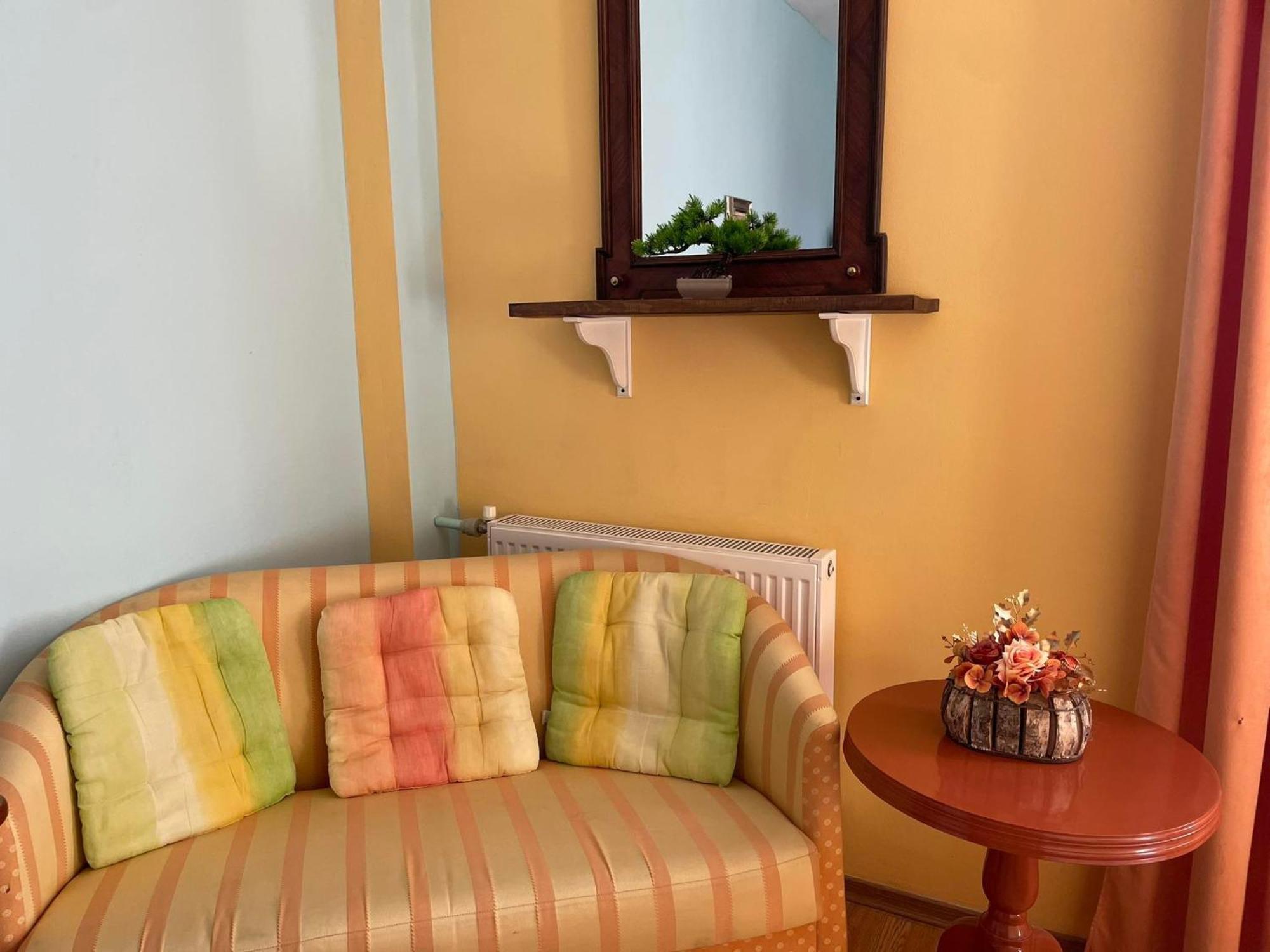 Petrevene Guest House Misha מראה חיצוני תמונה