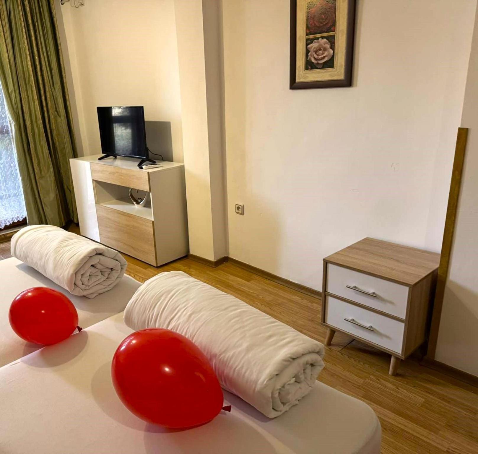 Petrevene Guest House Misha מראה חיצוני תמונה