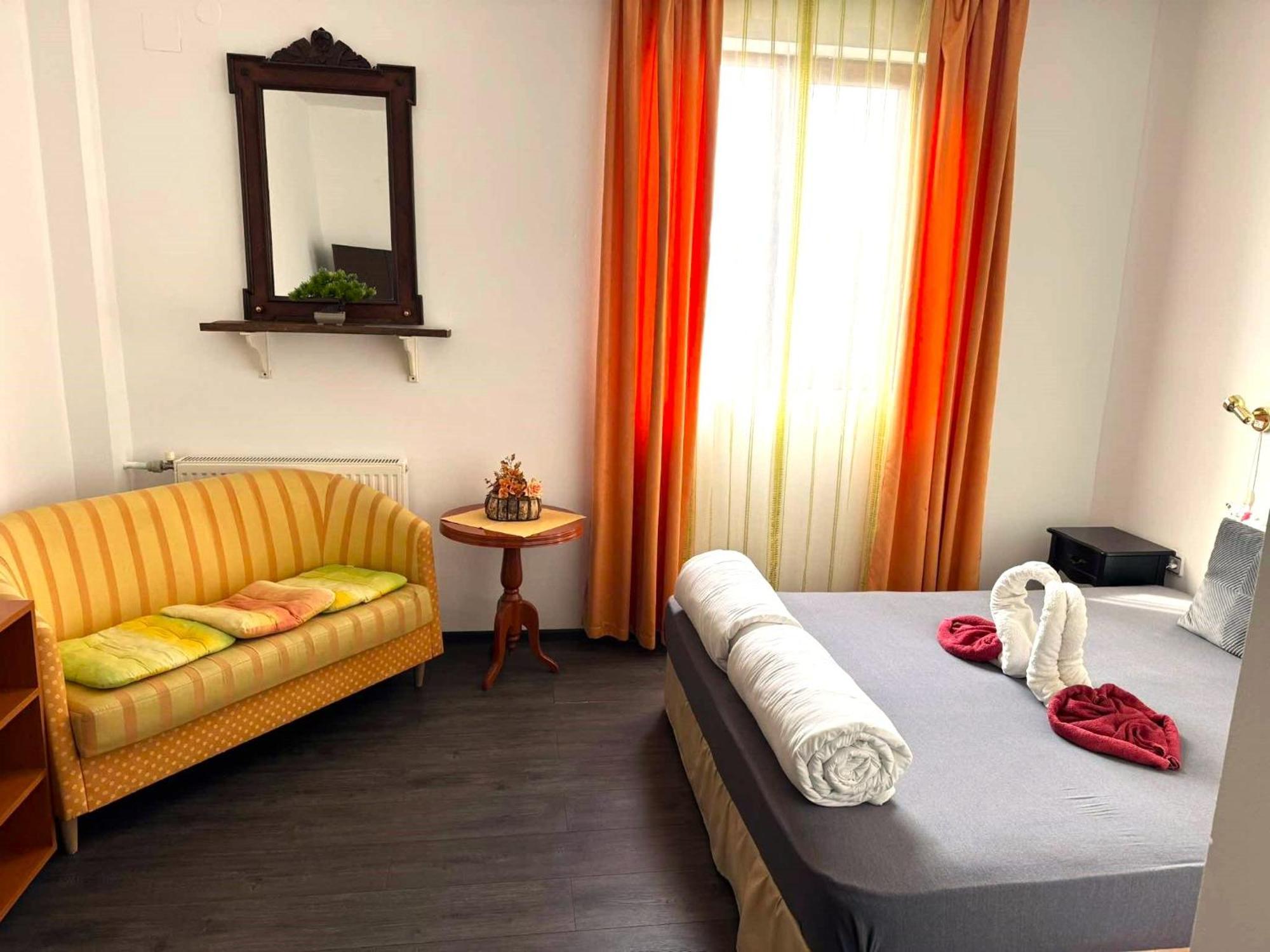 Petrevene Guest House Misha מראה חיצוני תמונה
