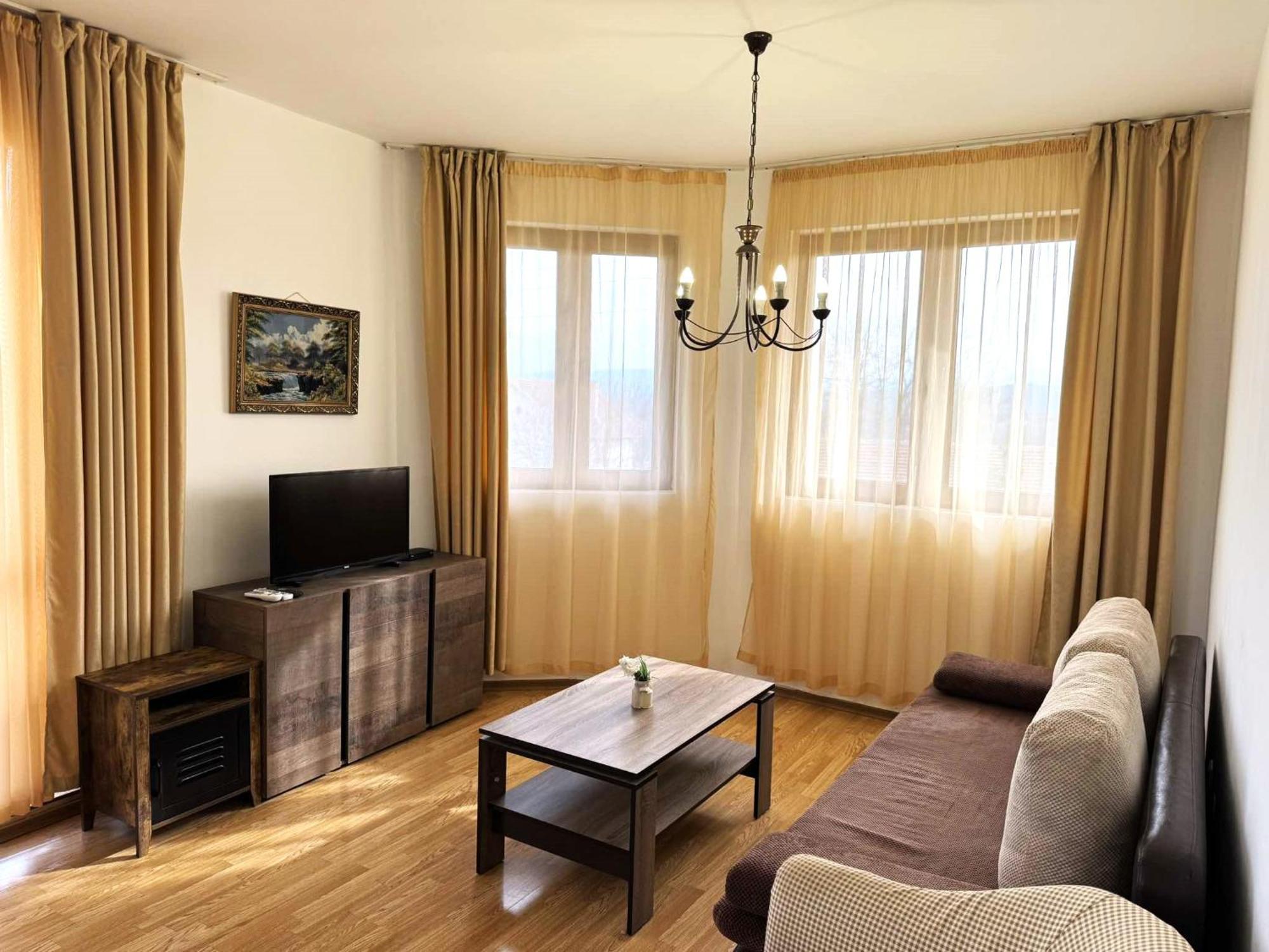 Petrevene Guest House Misha מראה חיצוני תמונה