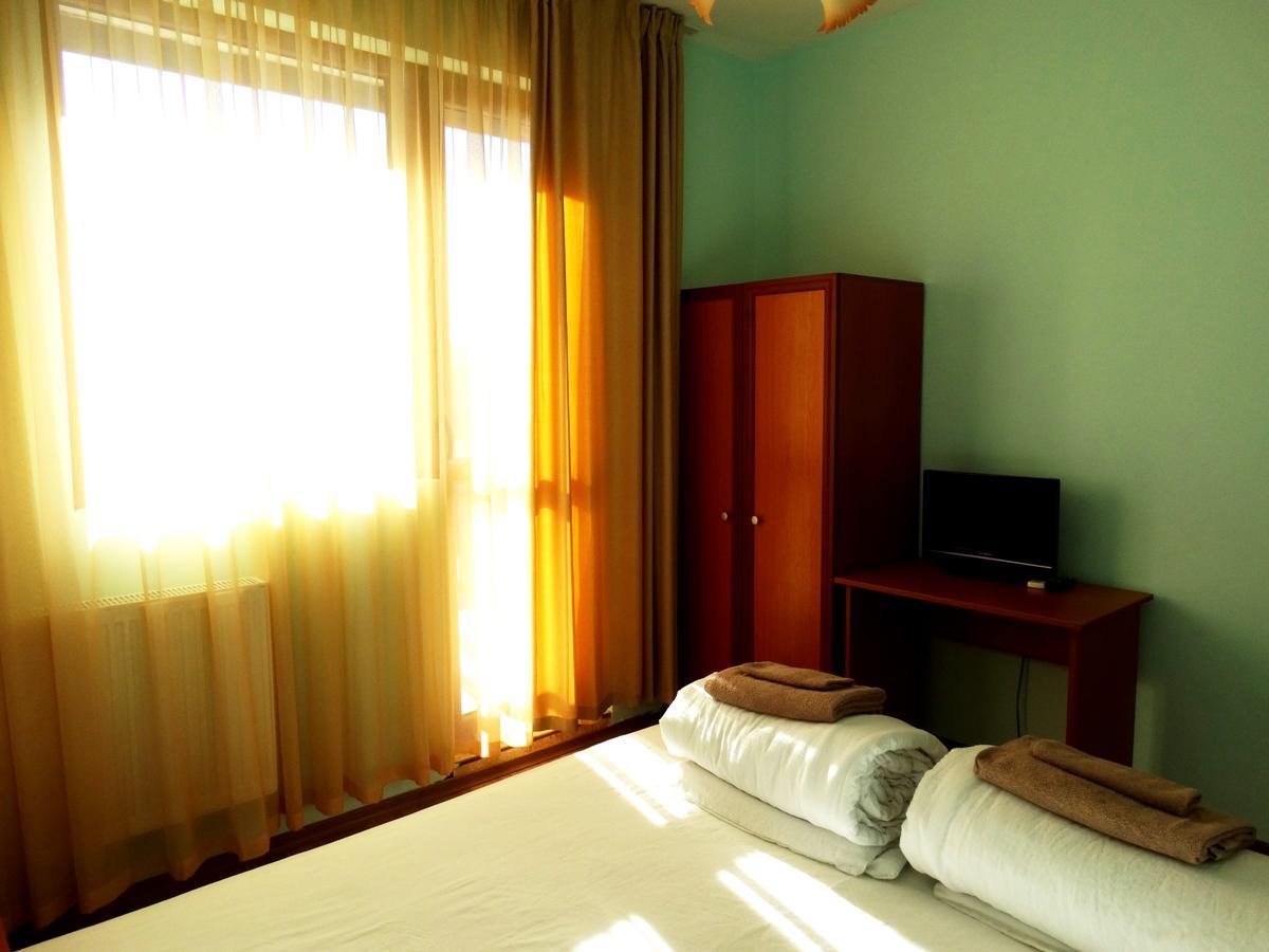 Petrevene Guest House Misha מראה חיצוני תמונה
