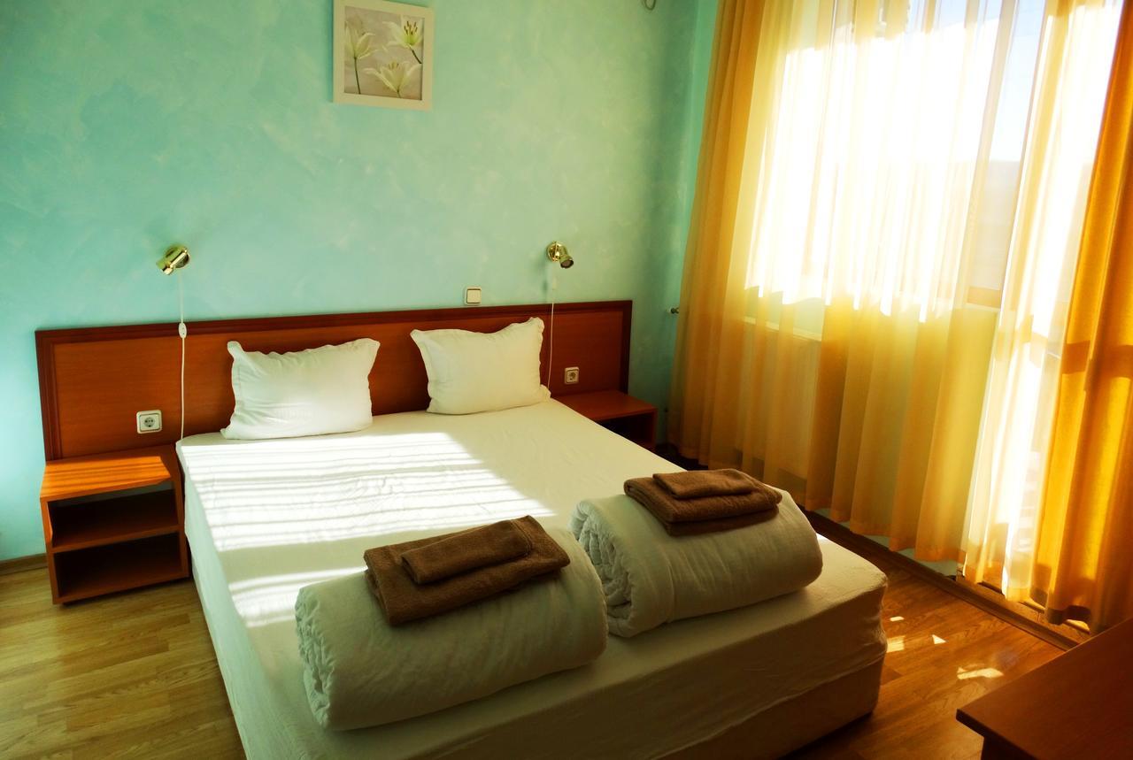 Petrevene Guest House Misha מראה חיצוני תמונה