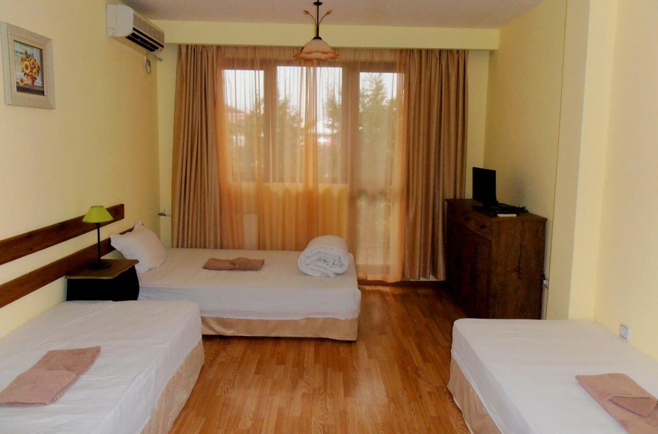 Petrevene Guest House Misha מראה חיצוני תמונה