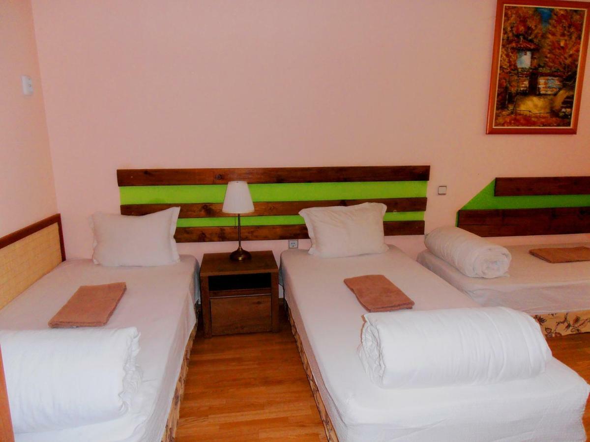 Petrevene Guest House Misha מראה חיצוני תמונה