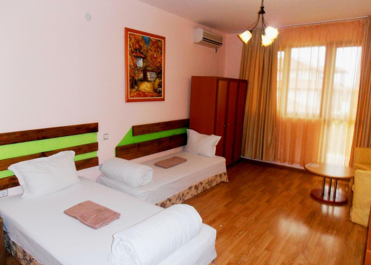 Petrevene Guest House Misha מראה חיצוני תמונה