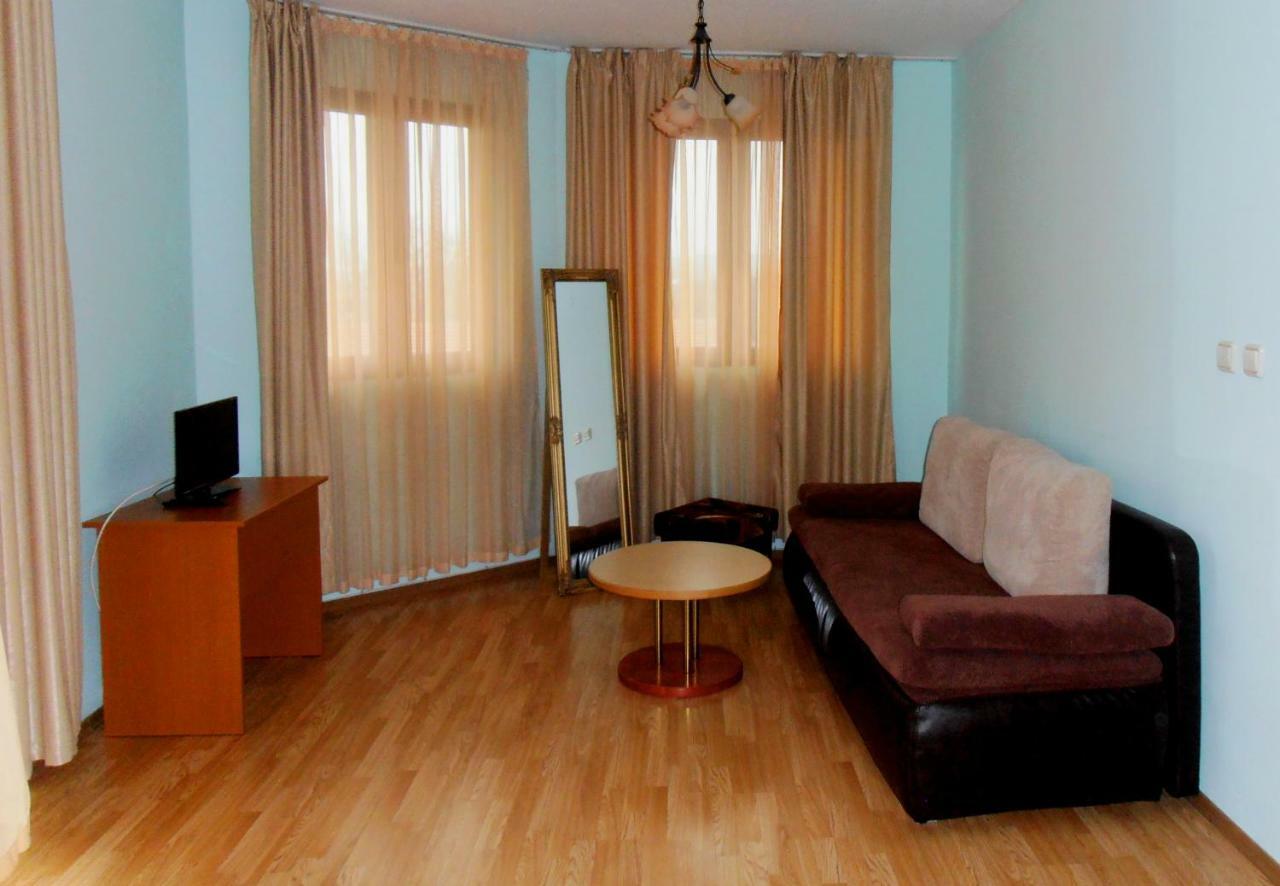 Petrevene Guest House Misha מראה חיצוני תמונה