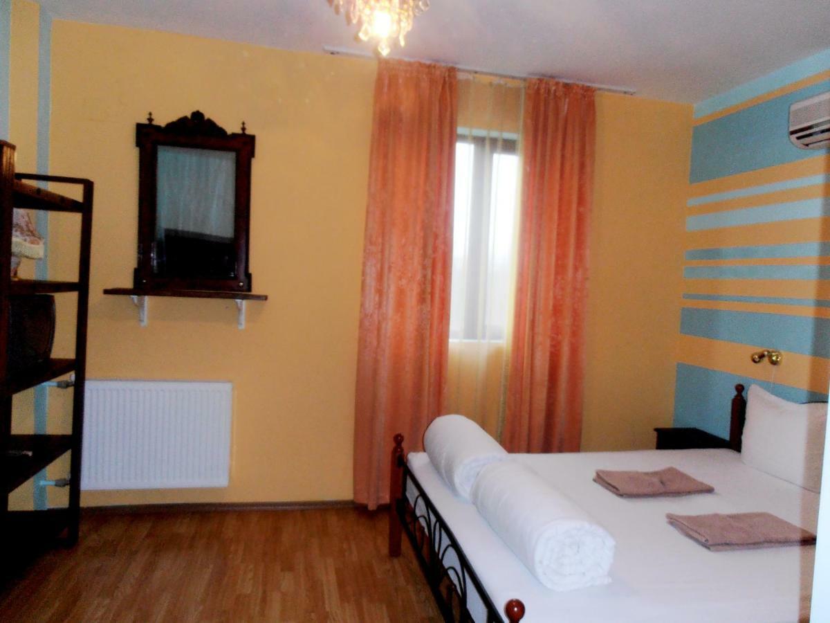 Petrevene Guest House Misha מראה חיצוני תמונה