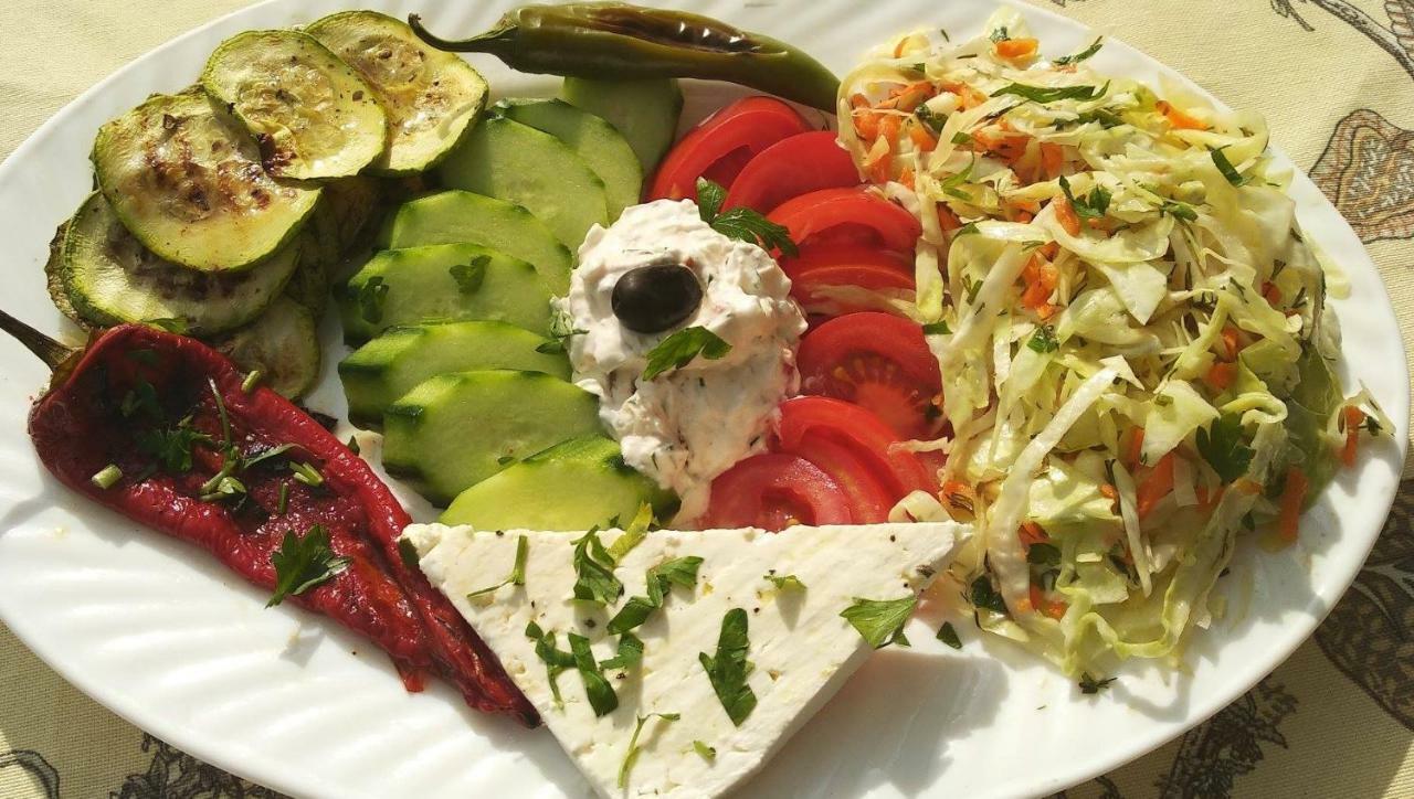 Petrevene Guest House Misha מראה חיצוני תמונה
