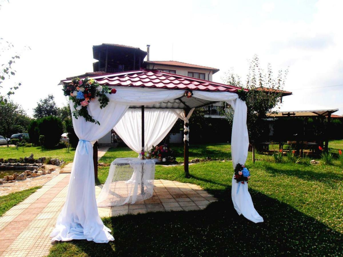 Petrevene Guest House Misha מראה חיצוני תמונה