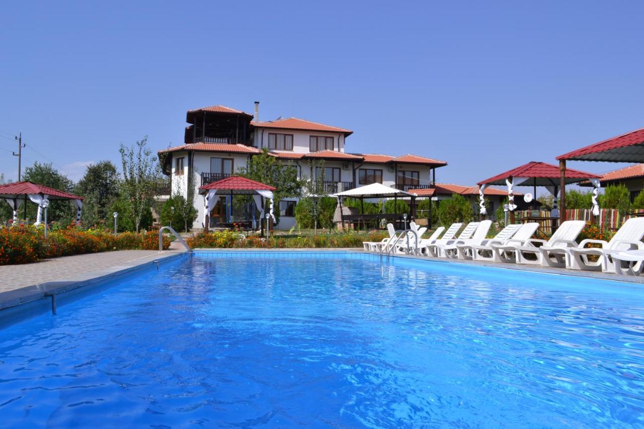Petrevene Guest House Misha מראה חיצוני תמונה